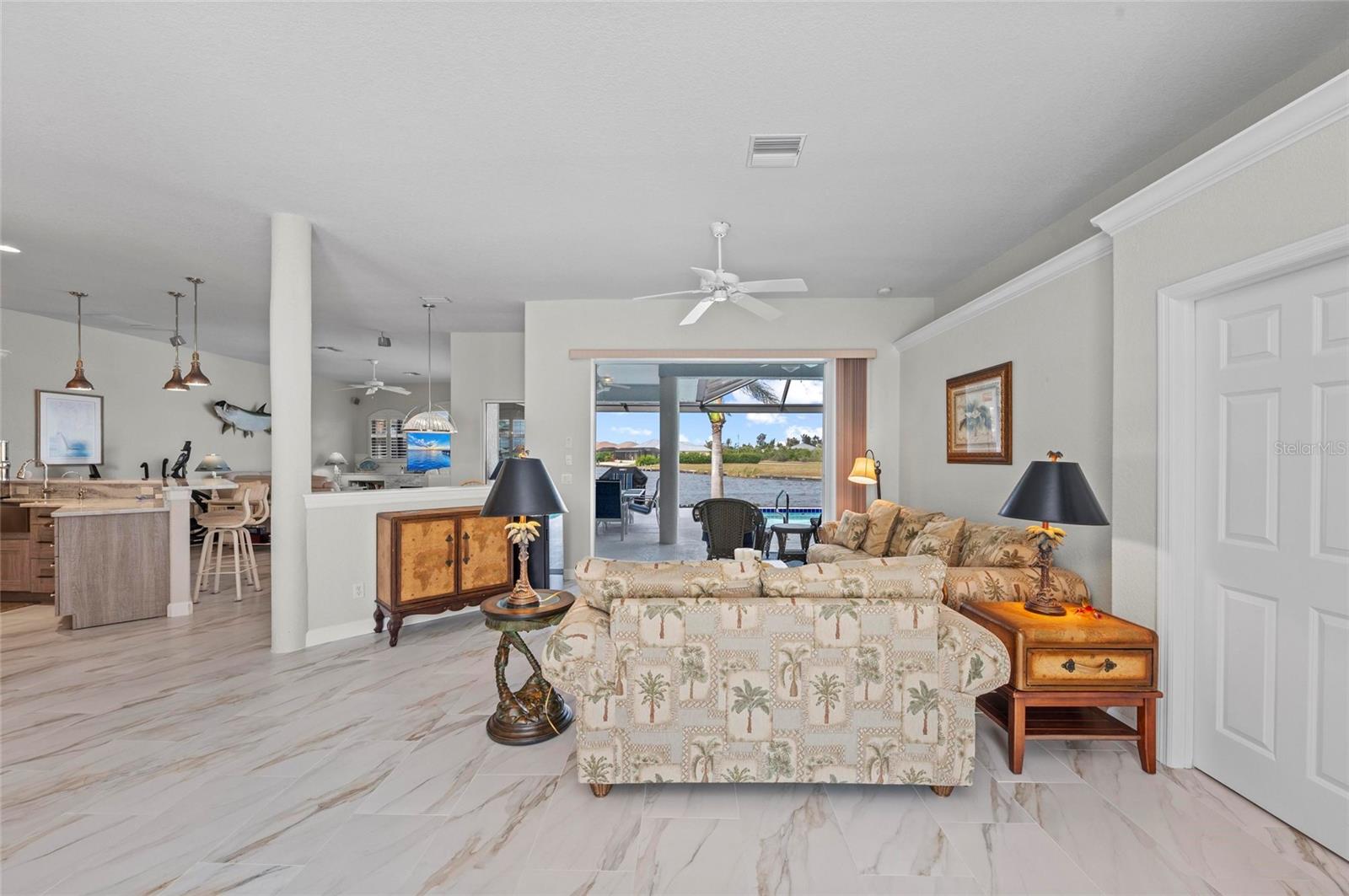 Image 4 of 36 For 8106 Arlewood Circle