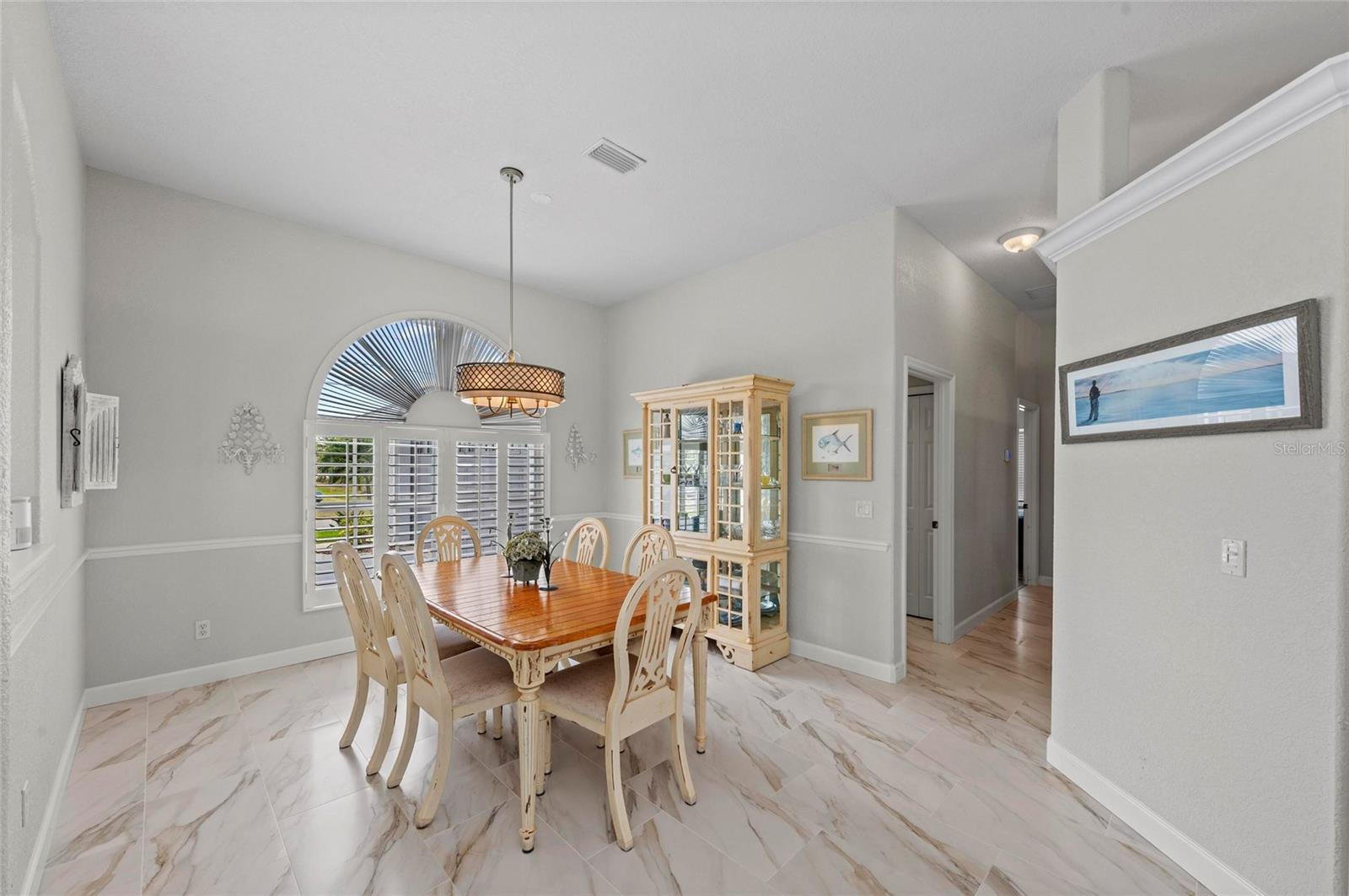 Image 6 of 36 For 8106 Arlewood Circle