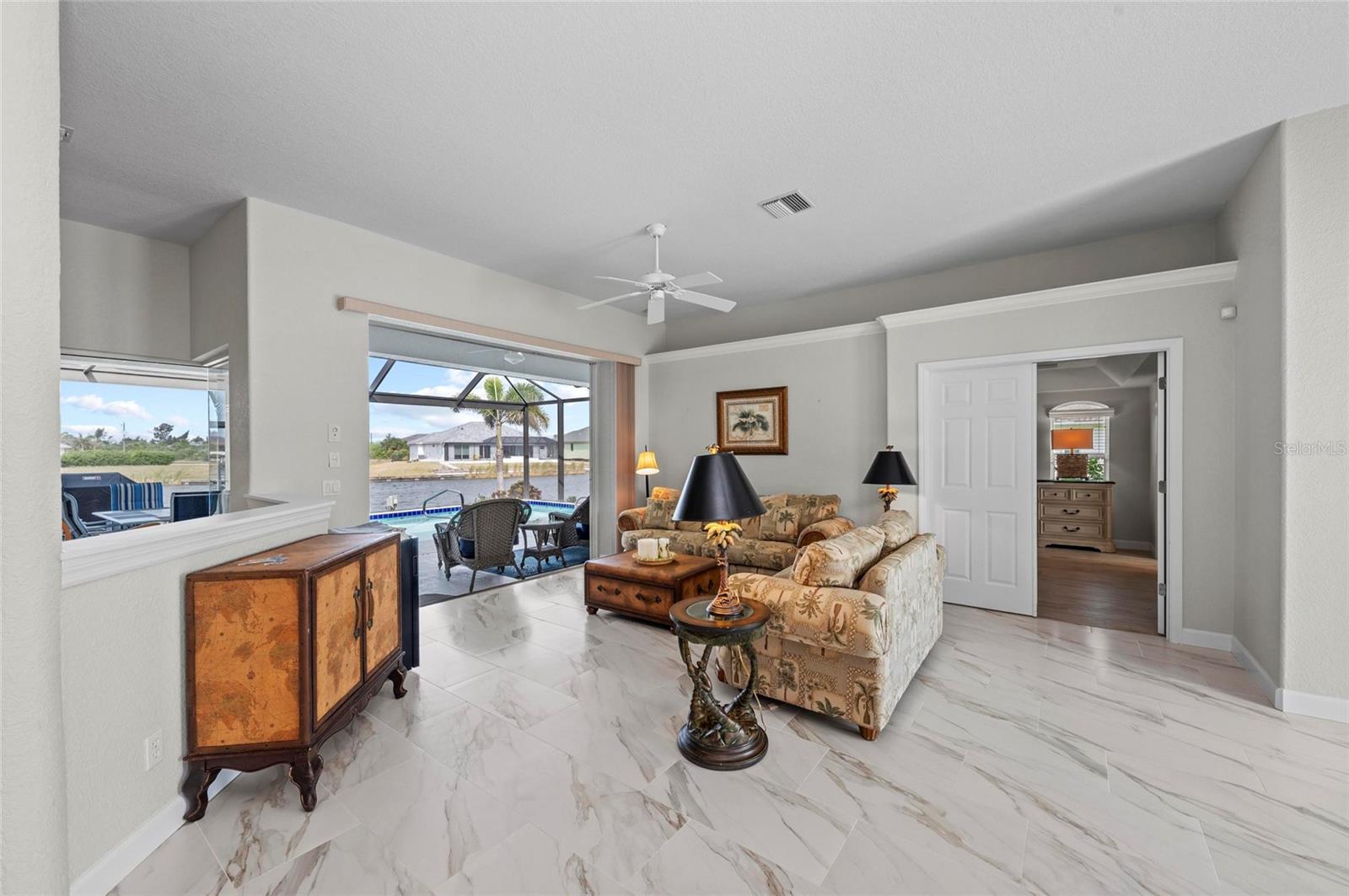 Image 8 of 36 For 8106 Arlewood Circle