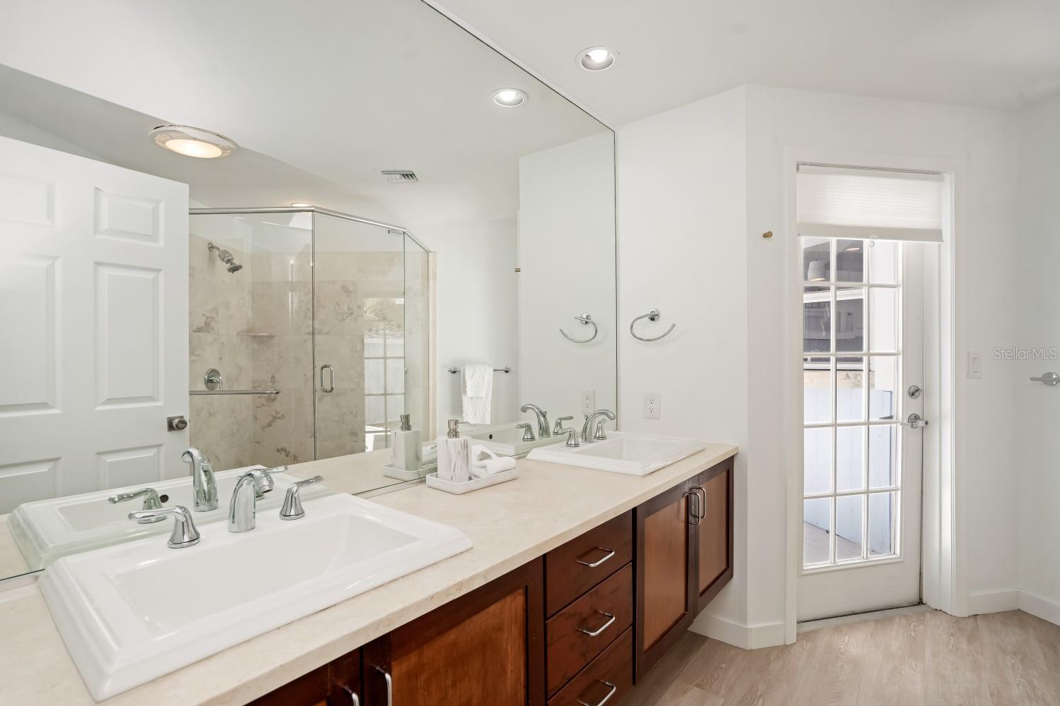 Image 24 of 53 For 5244 Winding Way