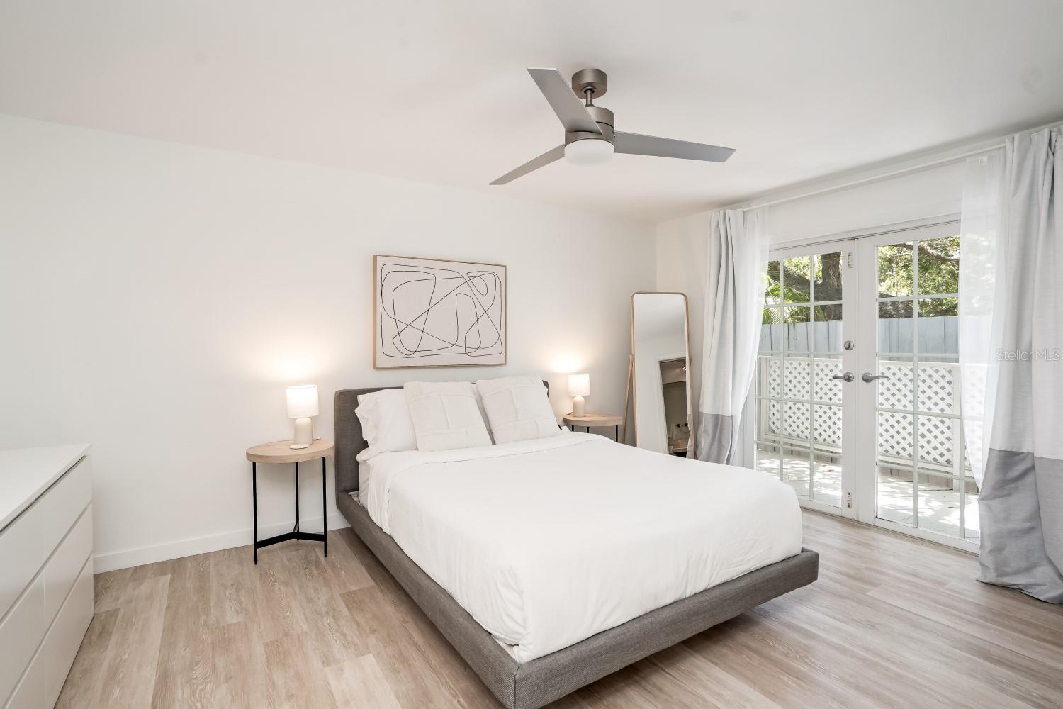 Image 25 of 53 For 5244 Winding Way