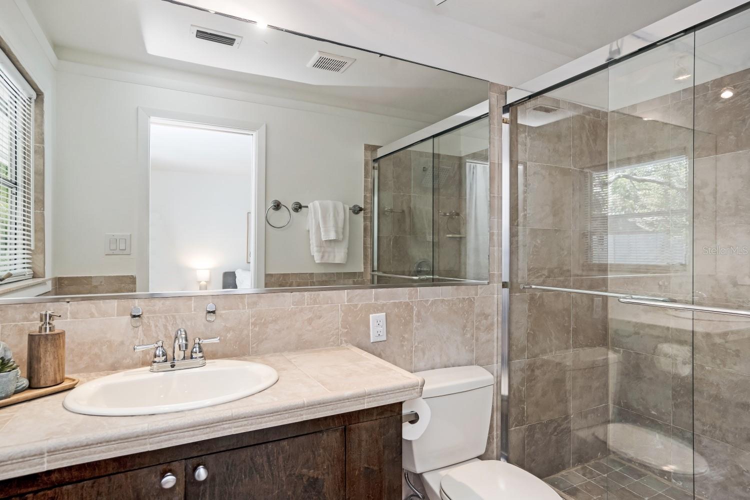 Image 27 of 53 For 5244 Winding Way