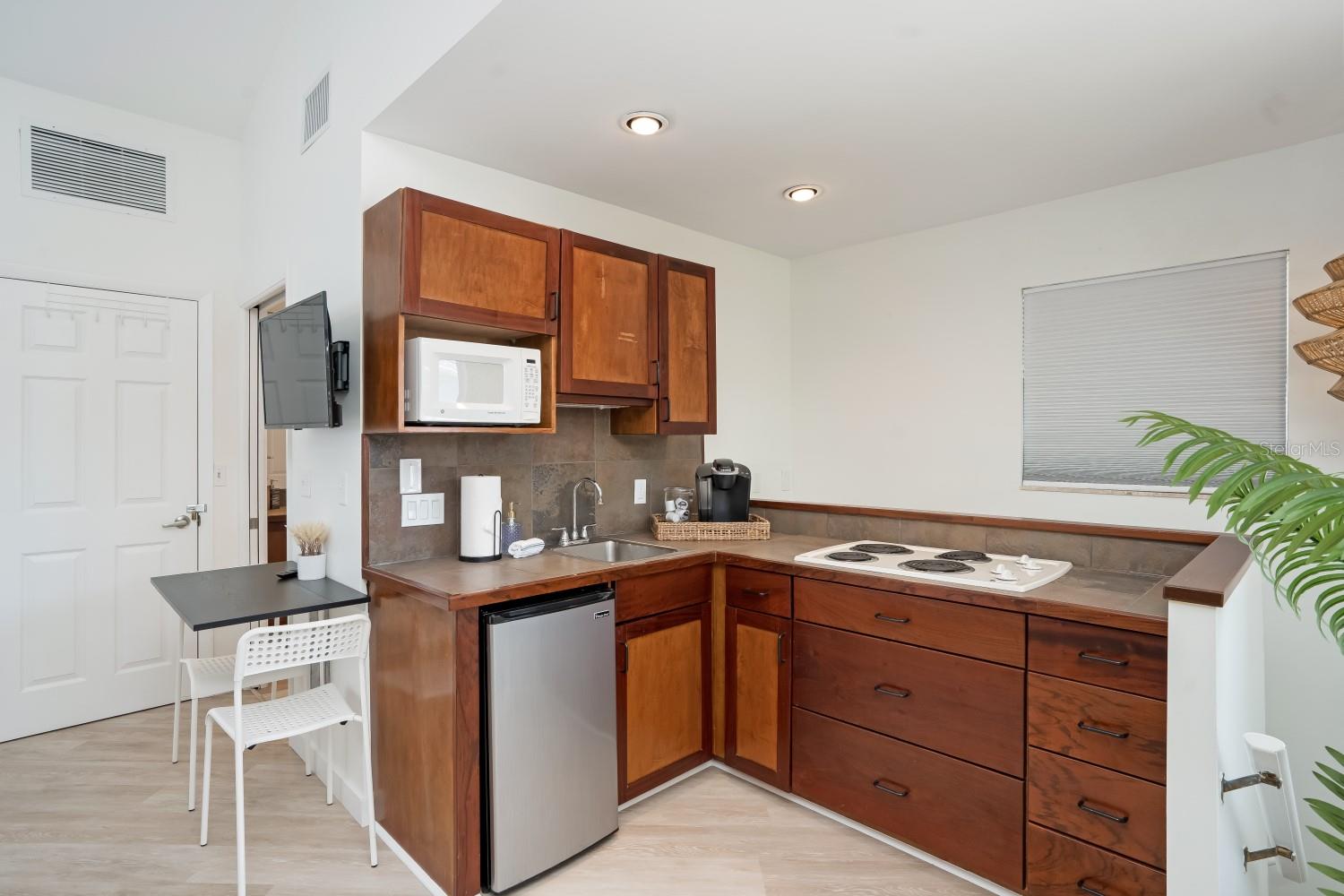 Image 34 of 53 For 5244 Winding Way