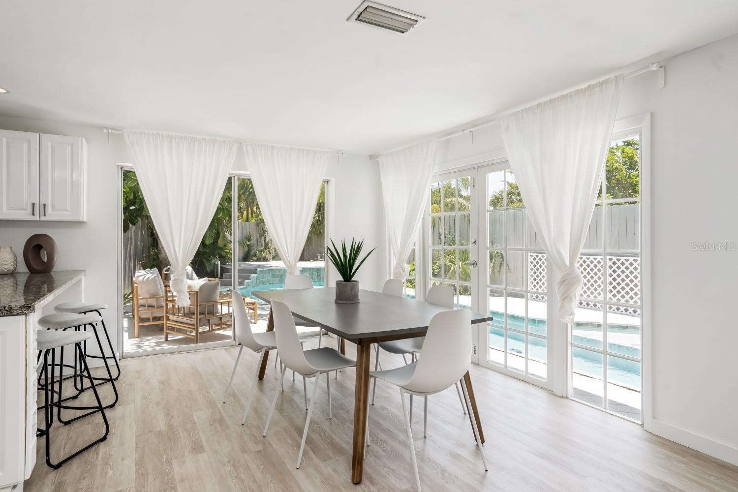 Image 9 of 53 For 5244 Winding Way