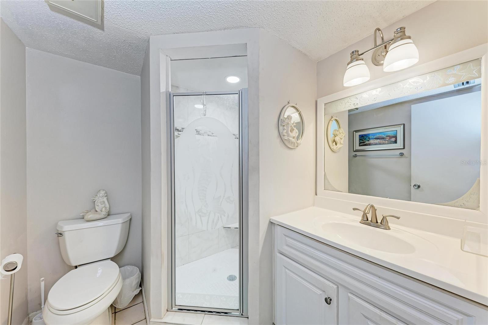 Image 13 of 24 For 3987 Maceachen Boulevard 114