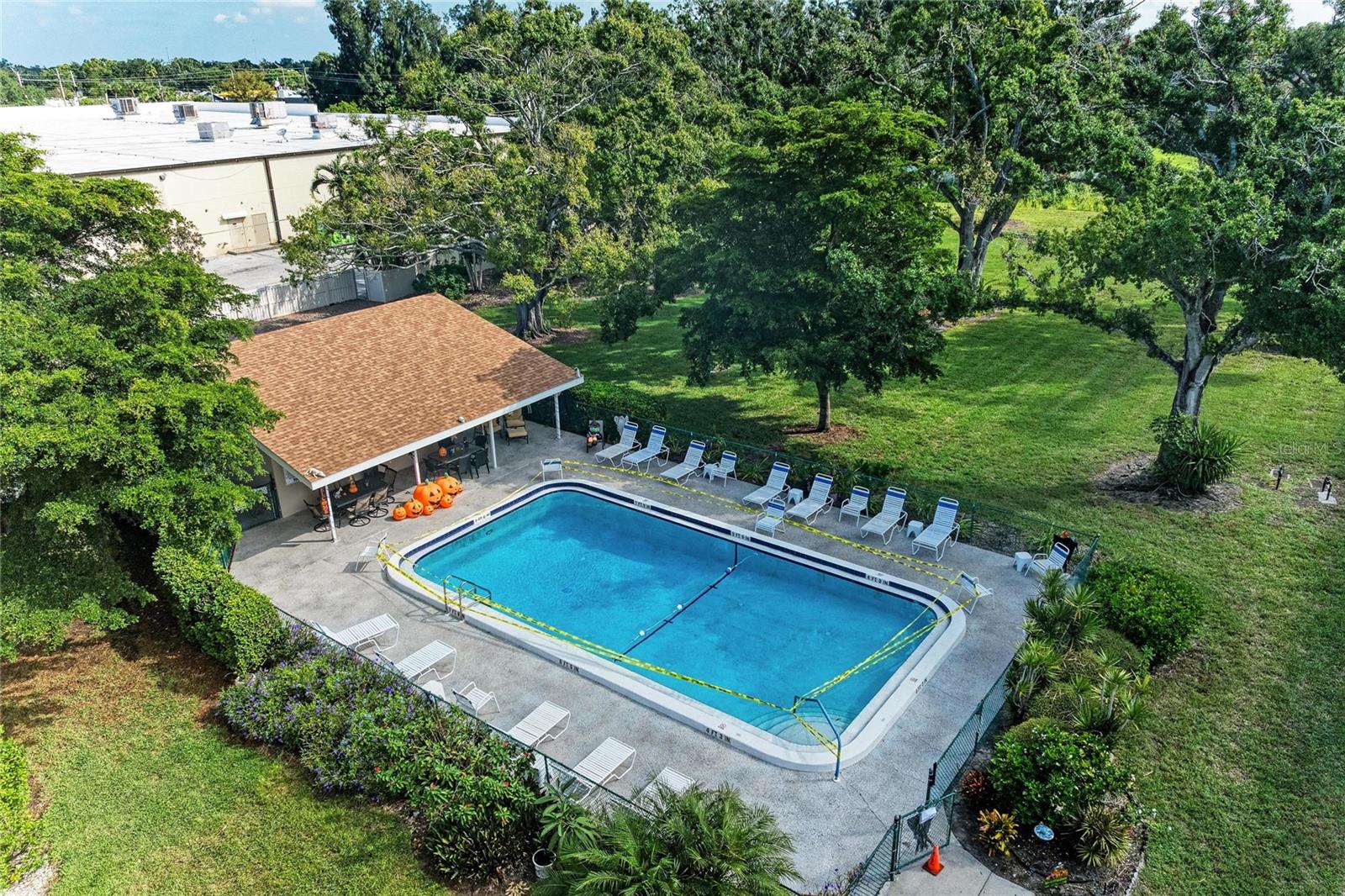 Image 17 of 24 For 3987 Maceachen Boulevard 114