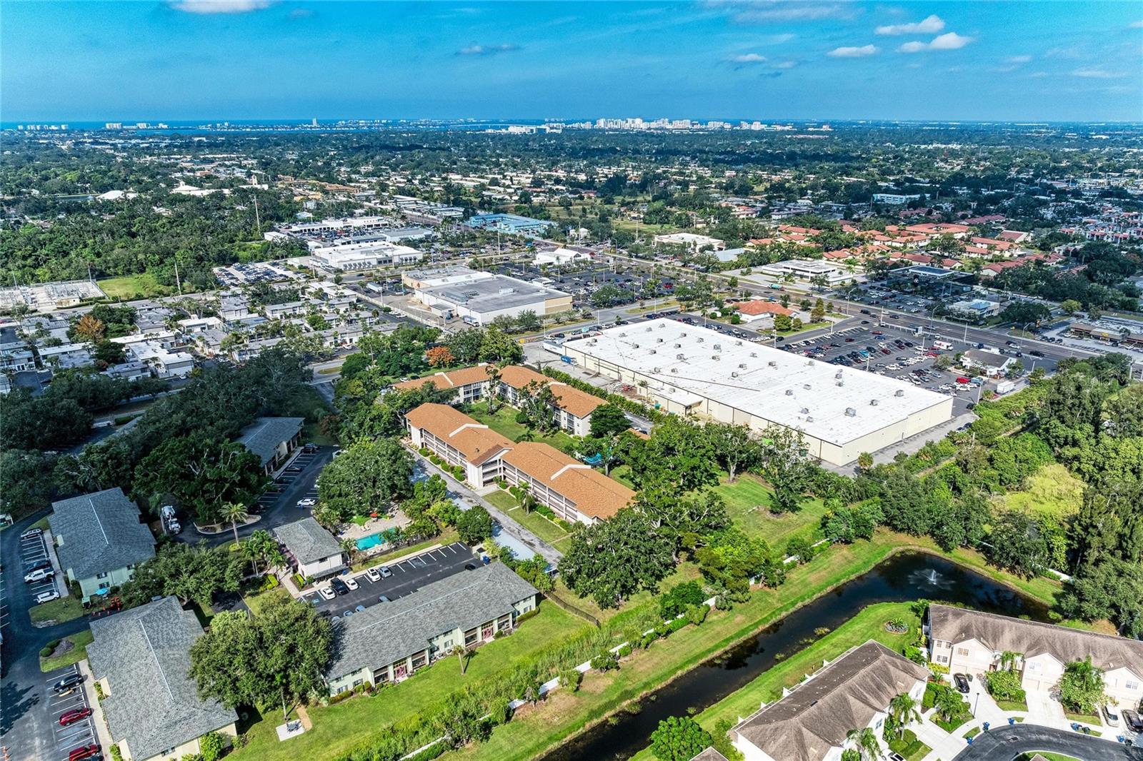 Image 21 of 24 For 3987 Maceachen Boulevard 114