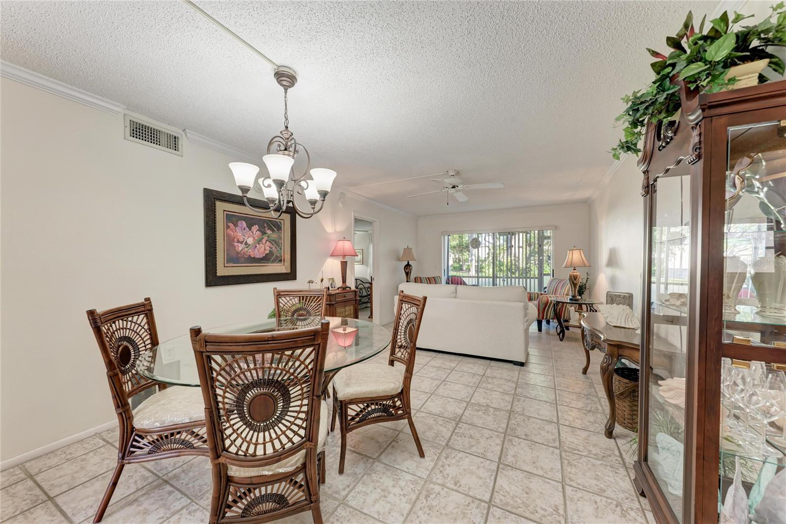 Image 4 of 24 For 3987 Maceachen Boulevard 114