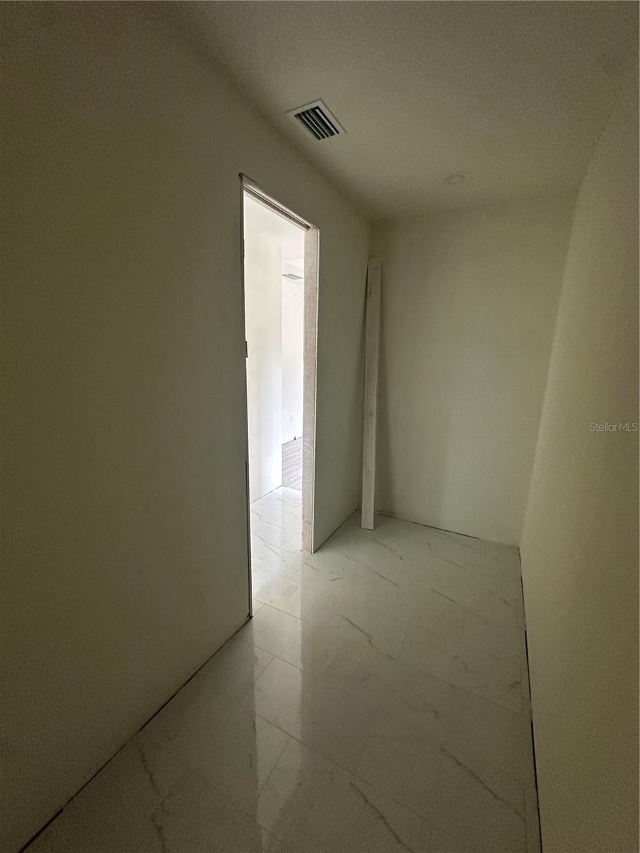 Image 14 of 33 For 4653 San Luis Terrace