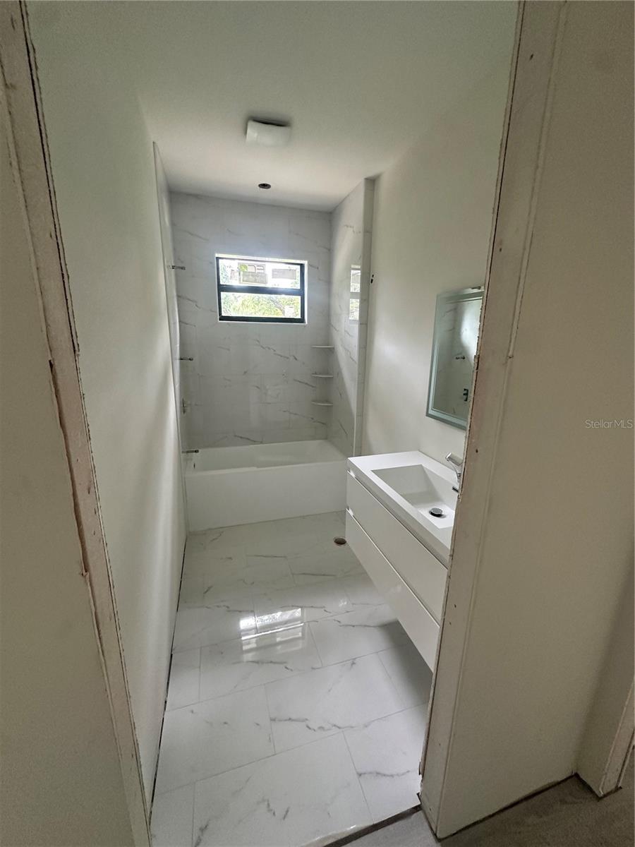 Image 24 of 33 For 4653 San Luis Terrace