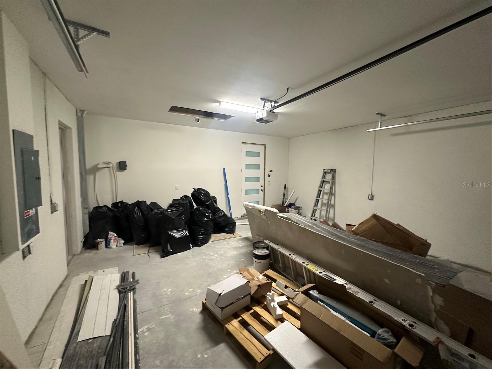 Image 28 of 33 For 4653 San Luis Terrace