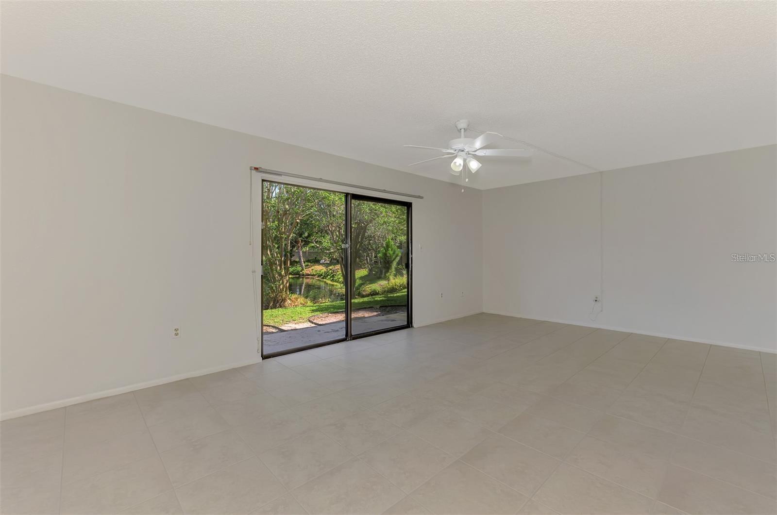 Image 24 of 50 For 935 Sunridge Way B4