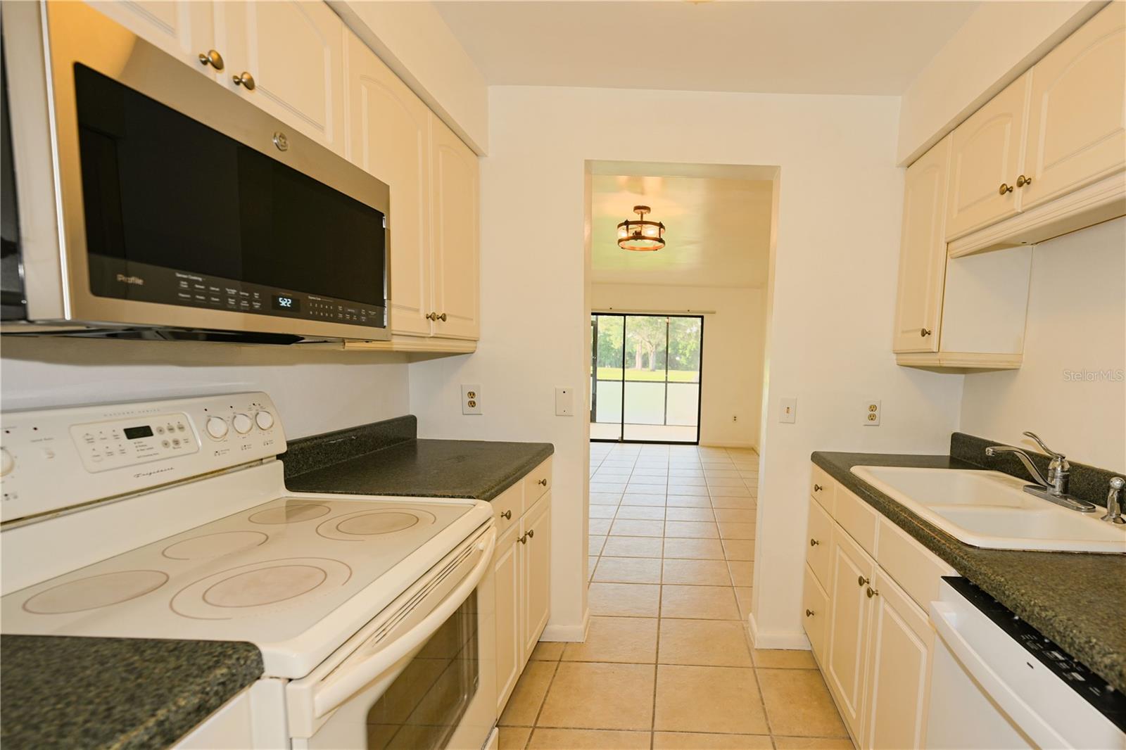 Image 8 of 25 For 4625 Longwater Chase  113