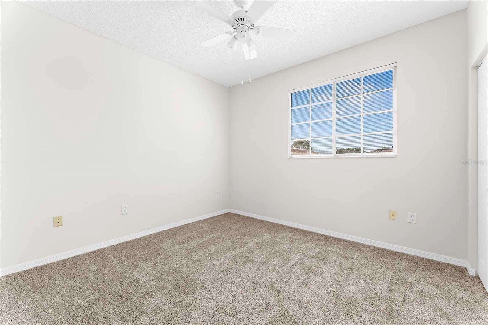 Image 21 of 25 For 5001 Baraldi Circle 22-211