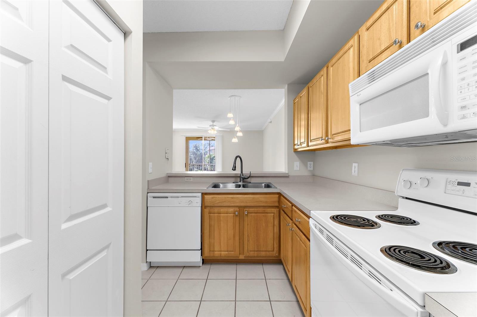 Image 9 of 25 For 5001 Baraldi Circle 22-211