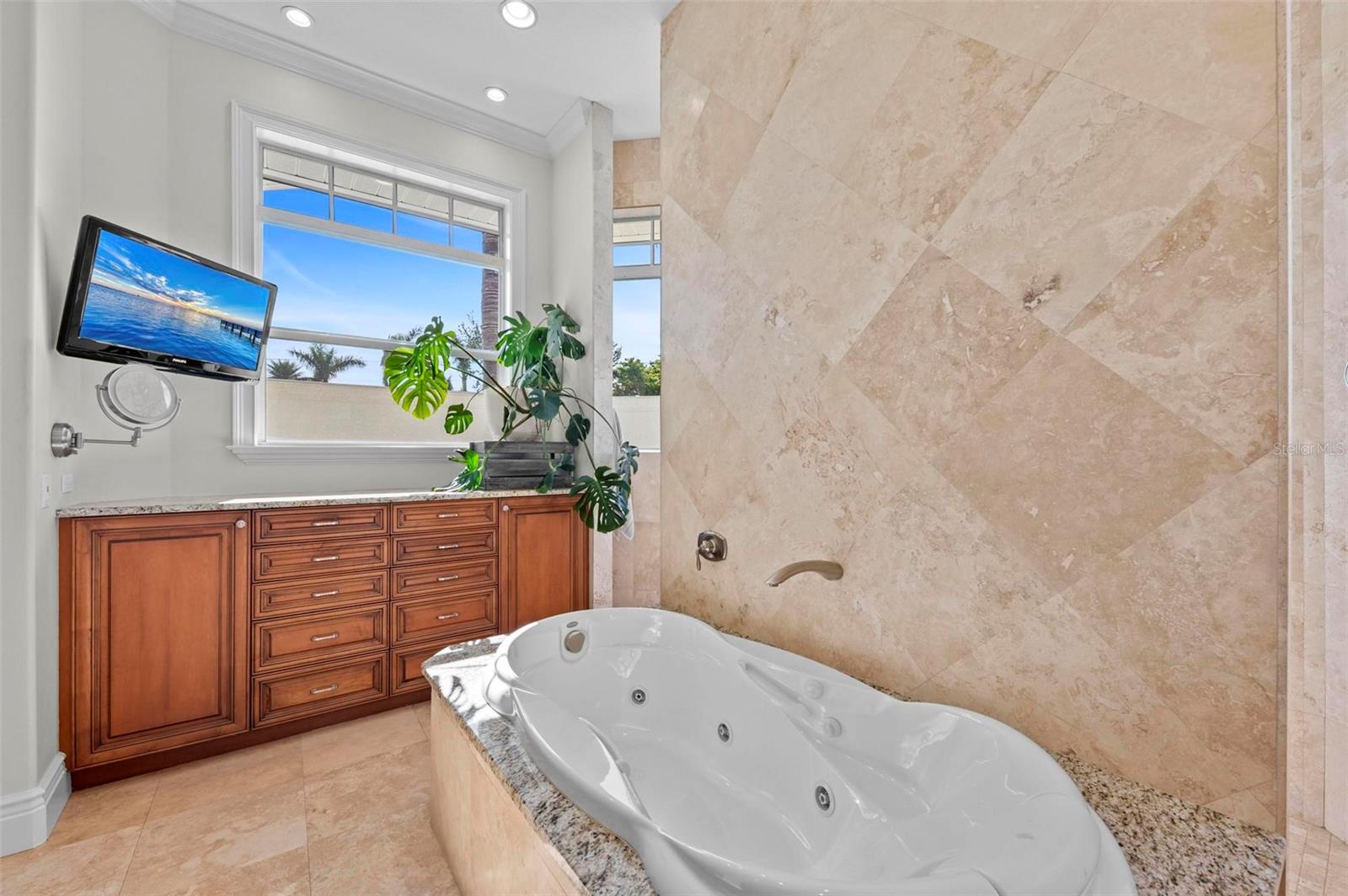 Image 44 of 84 For 432 Sorrento Drive