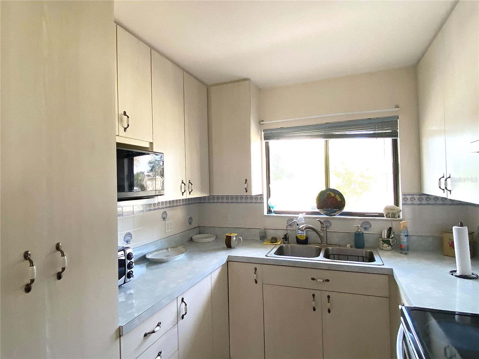 Image 9 of 20 For 2314 Lee Terrace