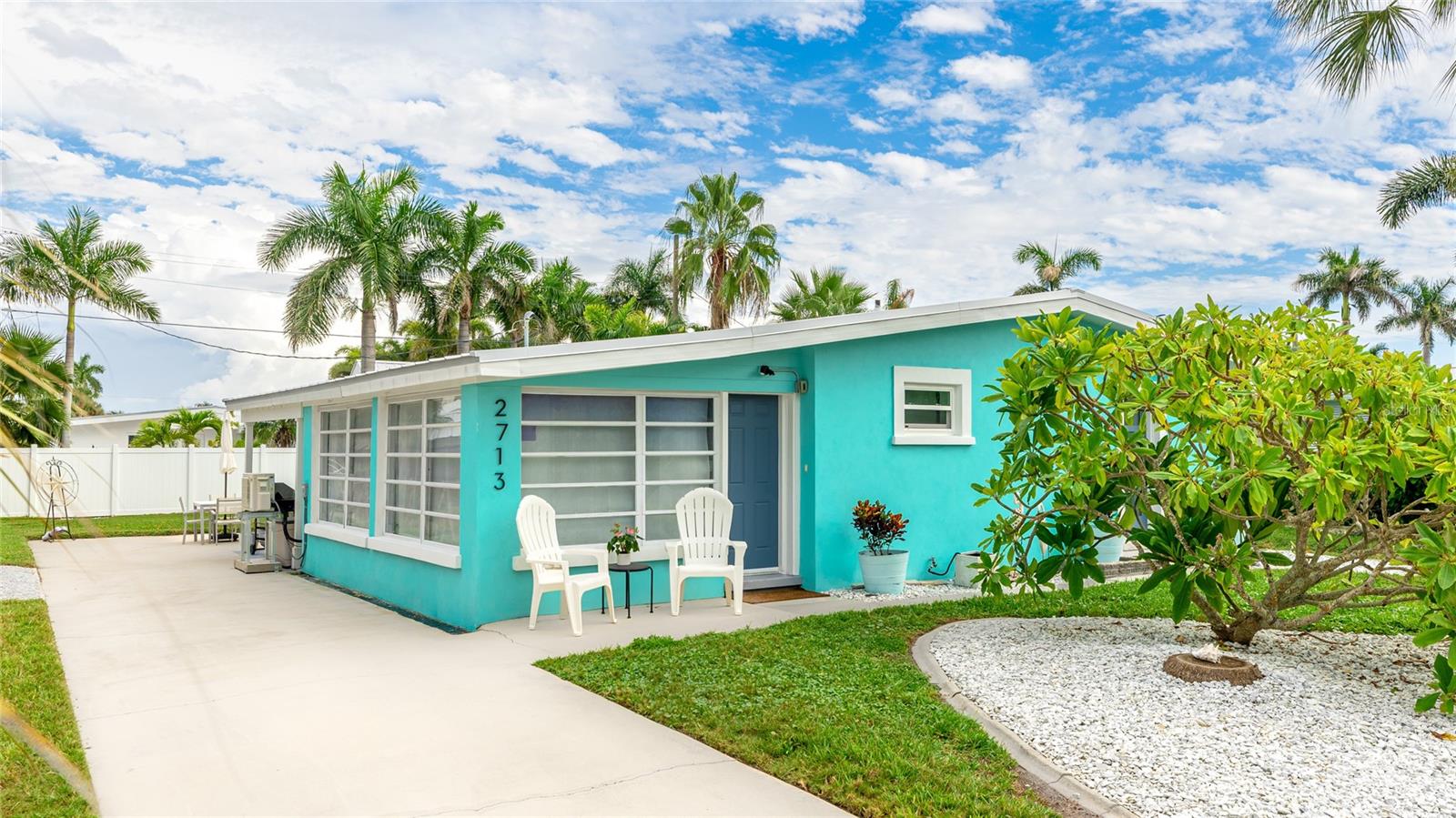 Details for 2713 Avenue C, HOLMES BEACH, FL 34217