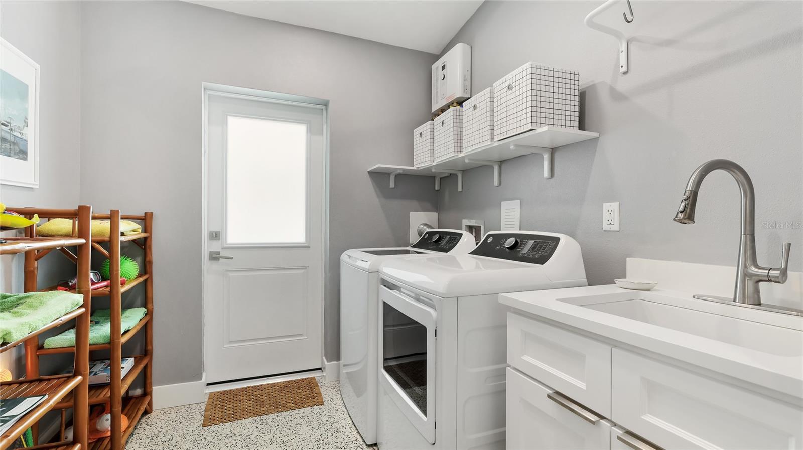 Image 21 of 35 For 2713 Avenue C