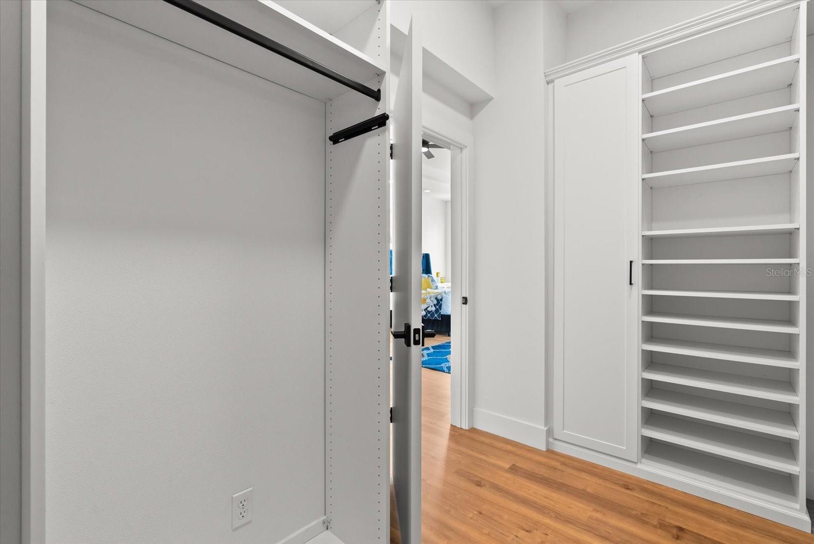 Image 30 of 95 For 6925 Bochi Circle