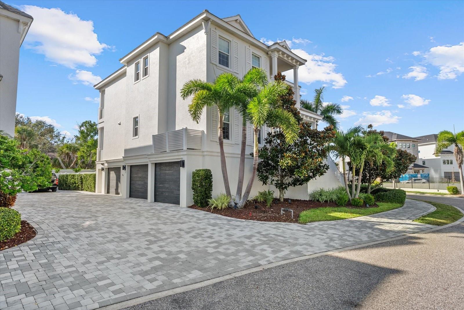 Image 4 of 95 For 6925 Bochi Circle