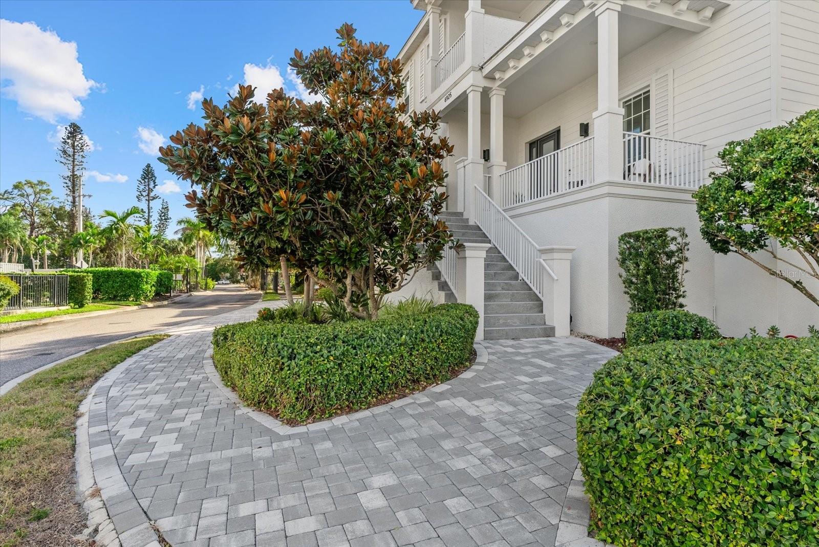 Image 7 of 95 For 6925 Bochi Circle