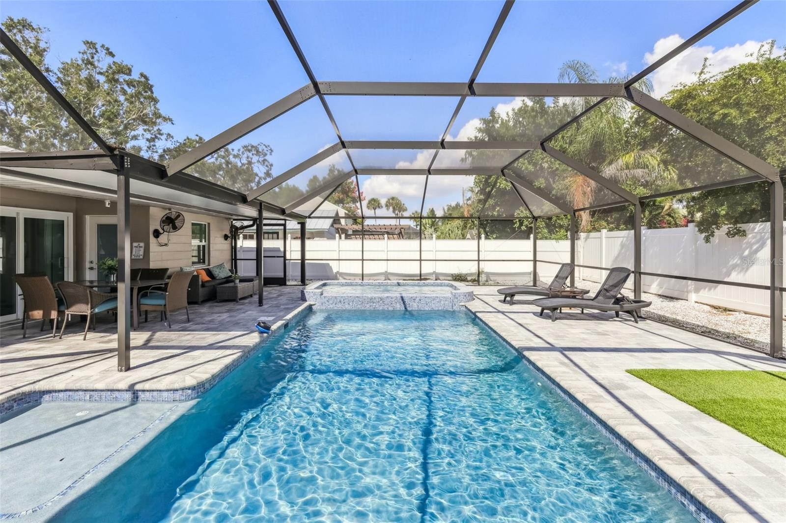 Image 20 of 26 For 2907 Marshall Drive