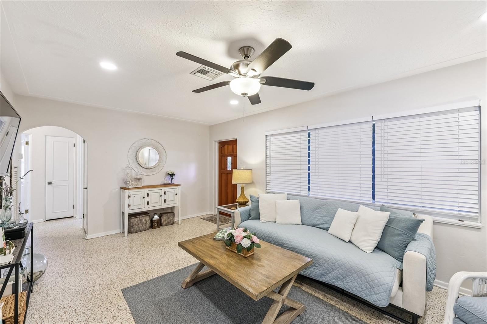 Image 4 of 26 For 2907 Marshall Drive