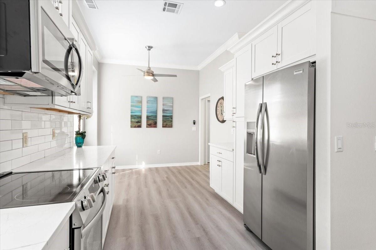 Image 18 of 50 For 700 Silk Oak Drive