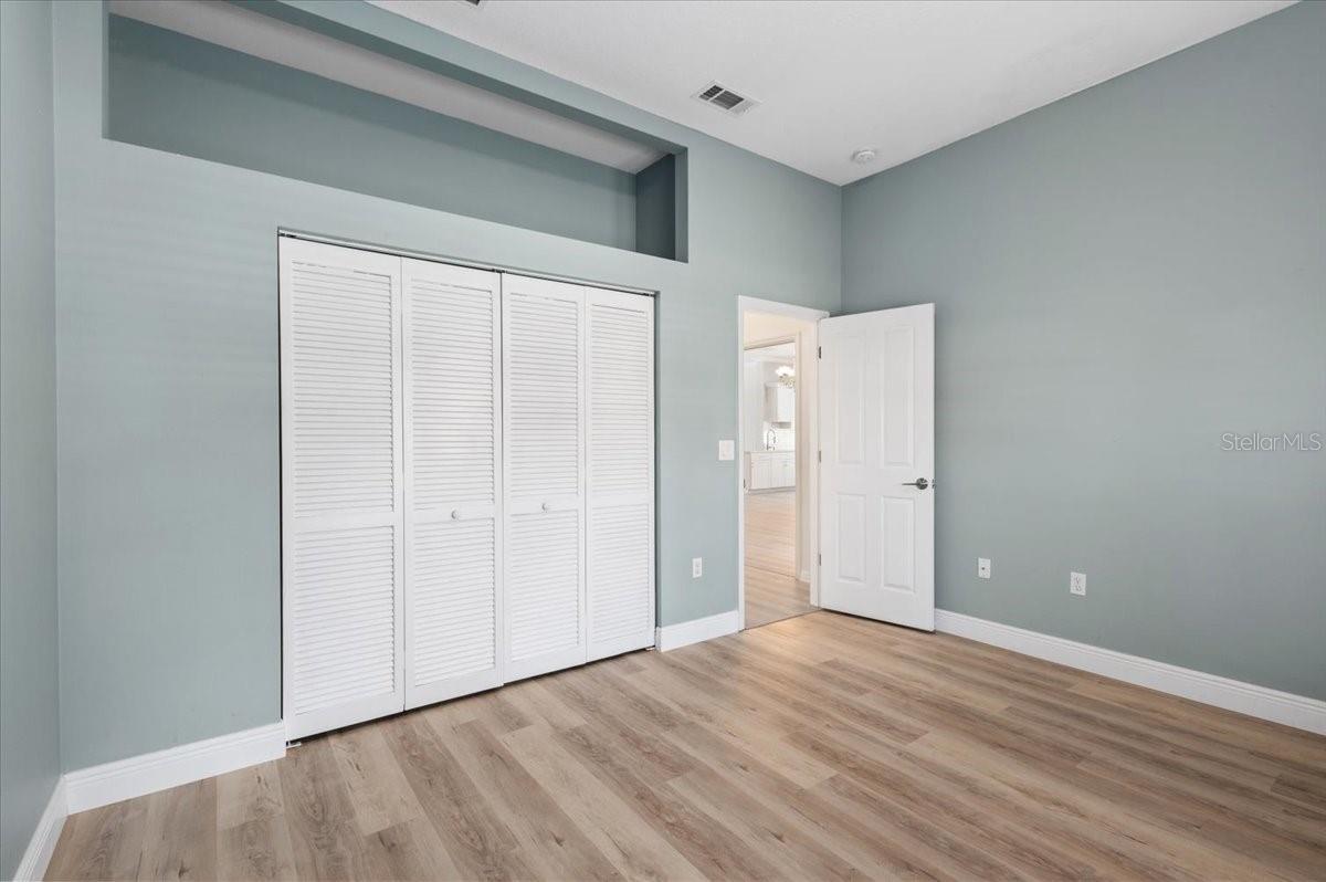 Image 25 of 50 For 700 Silk Oak Drive