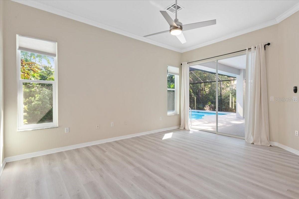 Image 30 of 50 For 700 Silk Oak Drive