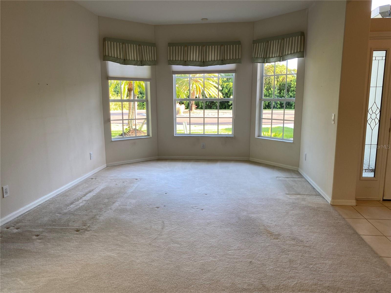 Image 3 of 10 For 5351 Laurel Oak Court