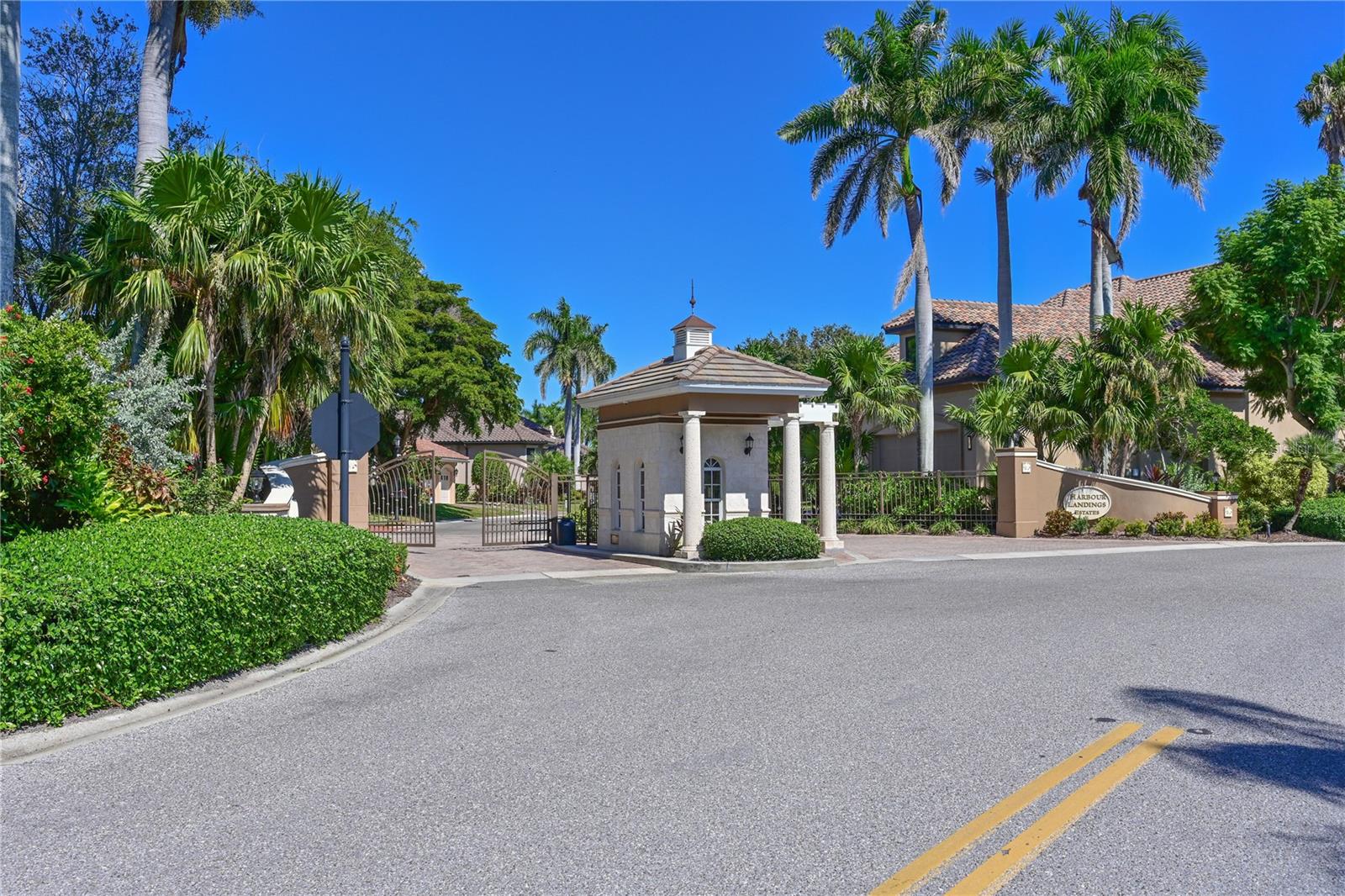 Image 14 of 32 For 12405 Baypointe Terrace