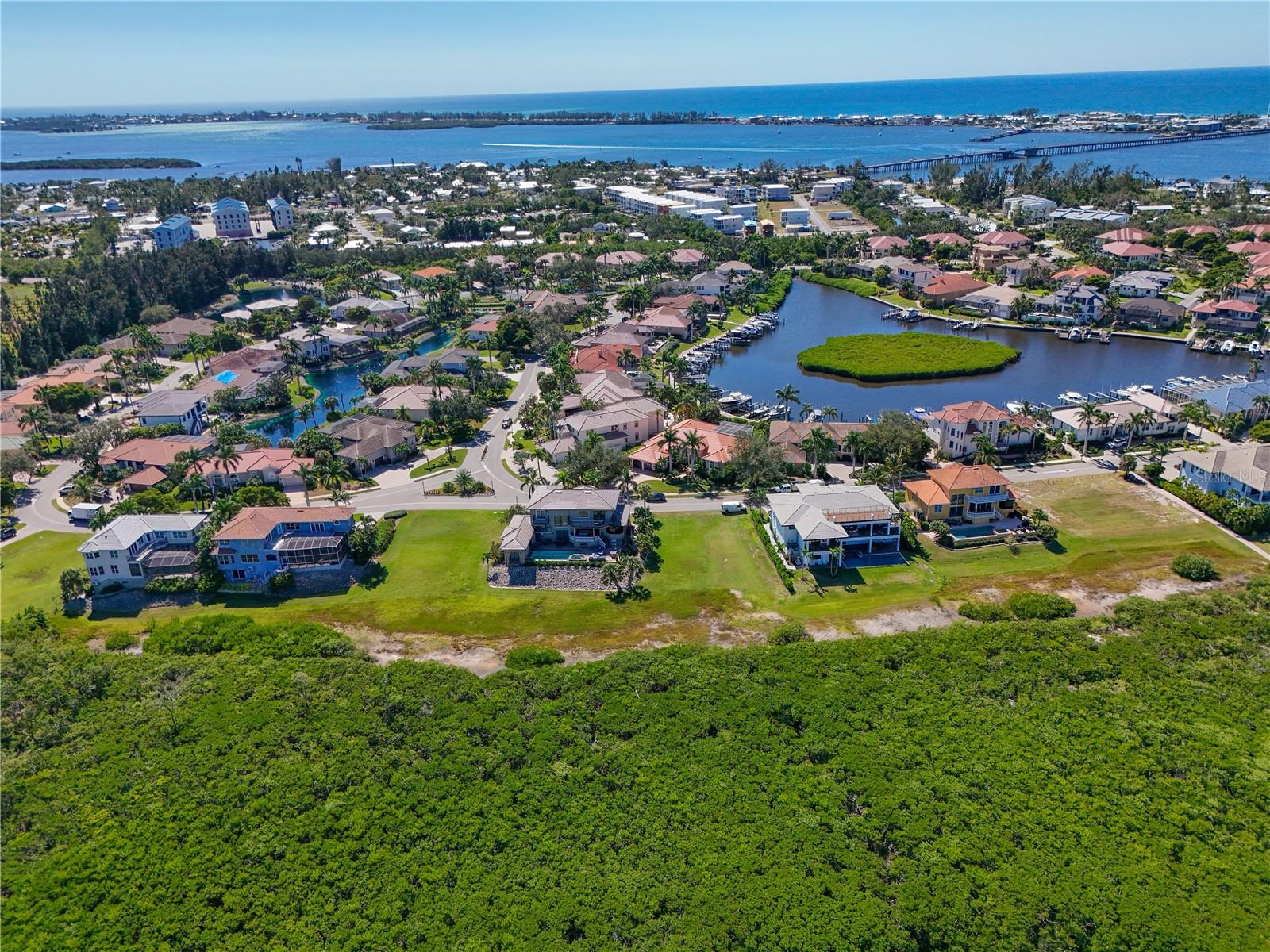 Image 26 of 32 For 12405 Baypointe Terrace