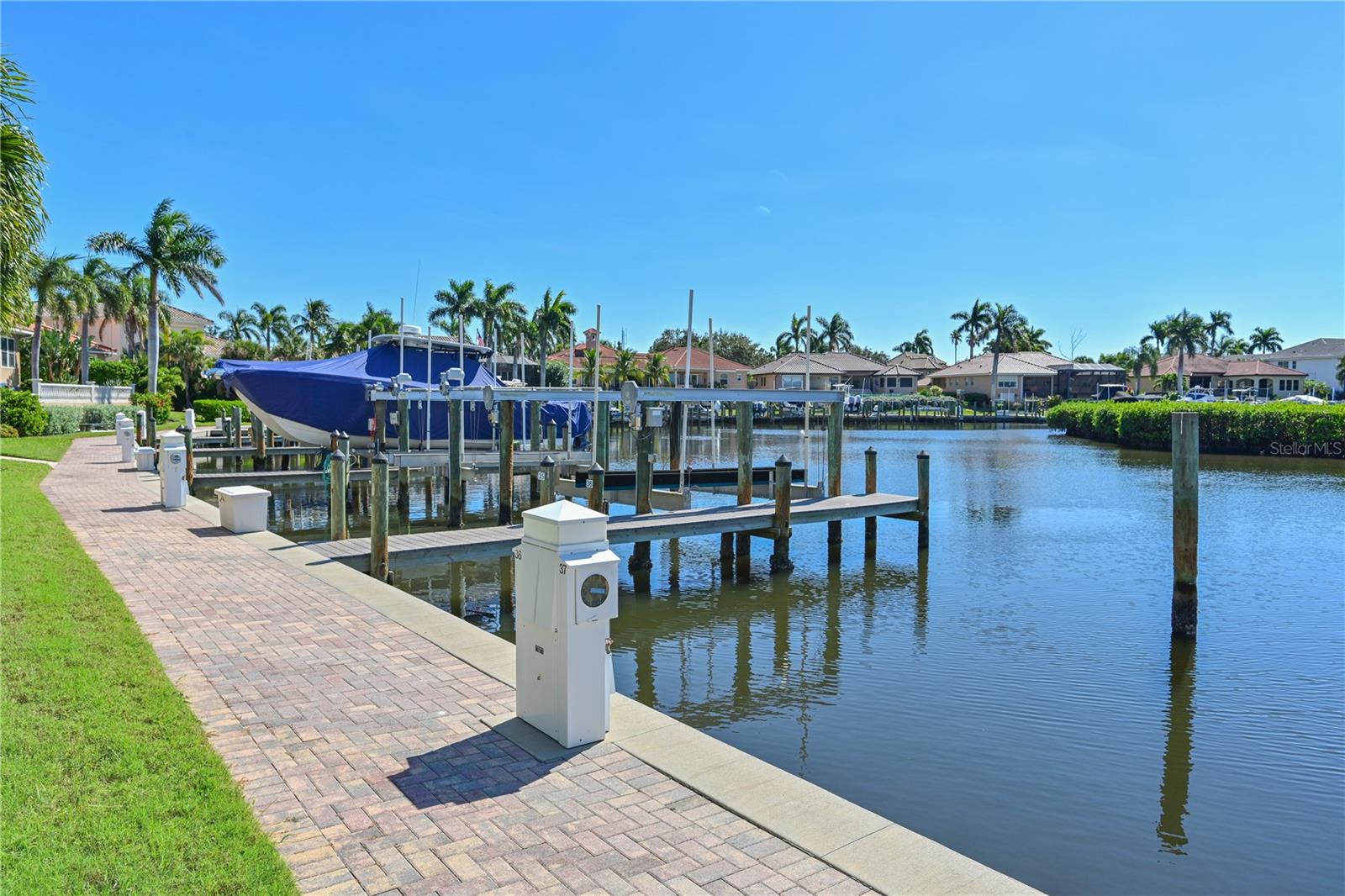 Image 8 of 32 For 12405 Baypointe Terrace