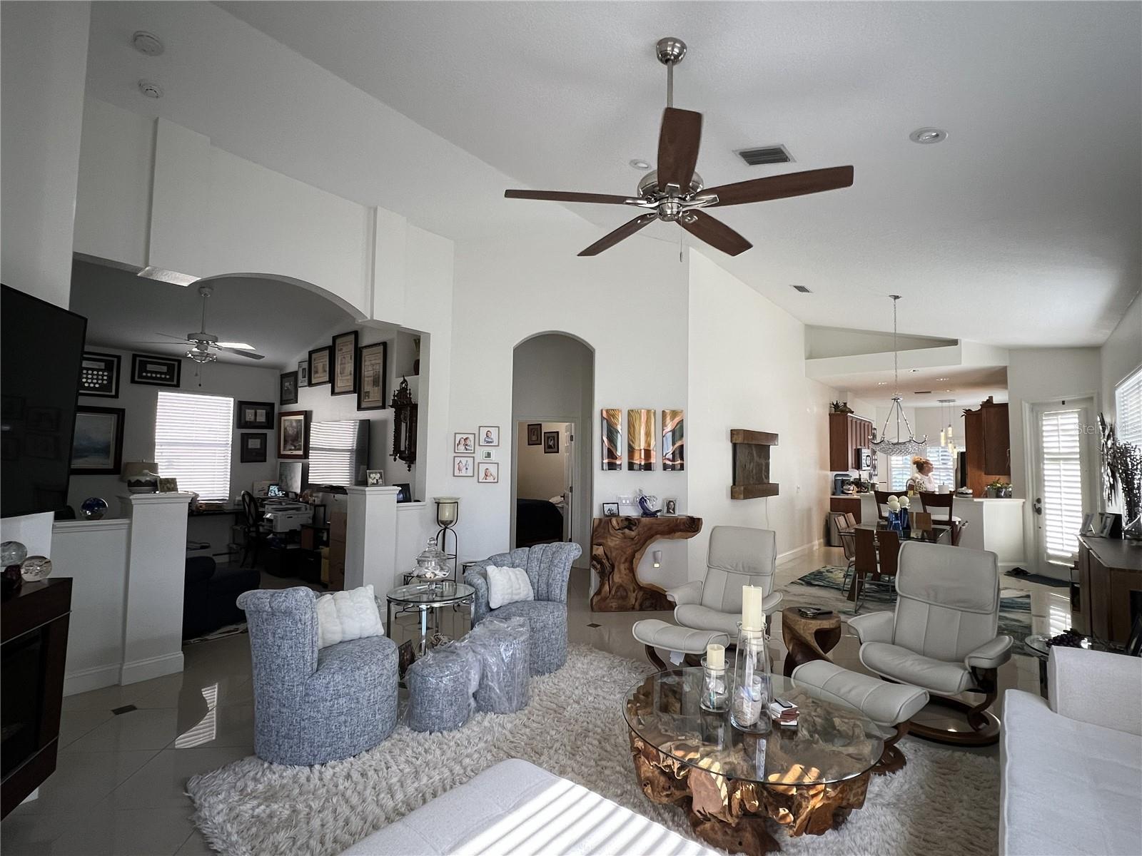 Image 3 of 24 For 7519 Birds Eye Terrace