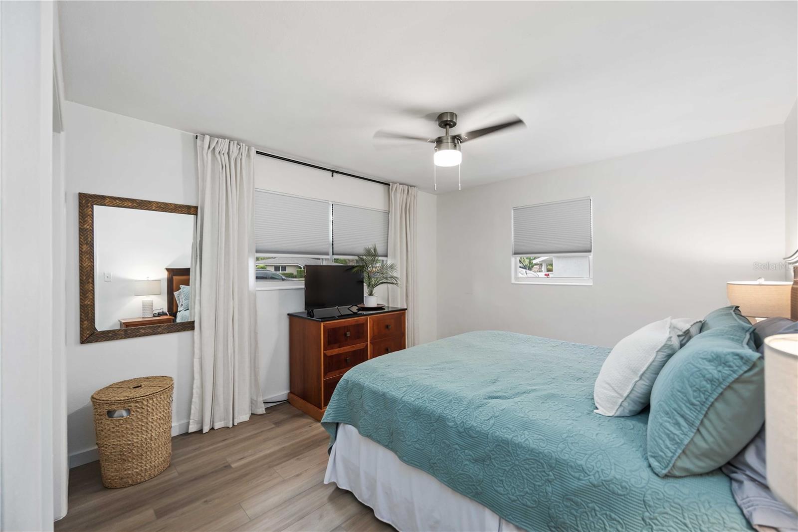 Image 15 of 32 For 3613 Belmont Boulevard