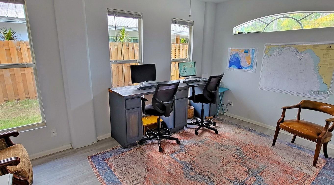 Image 22 of 31 For 1057 22nd Street