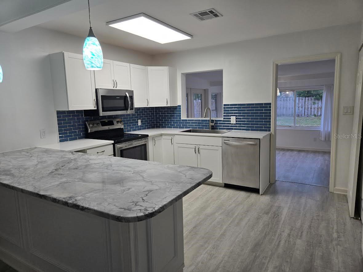 Image 6 of 31 For 1057 22nd Street