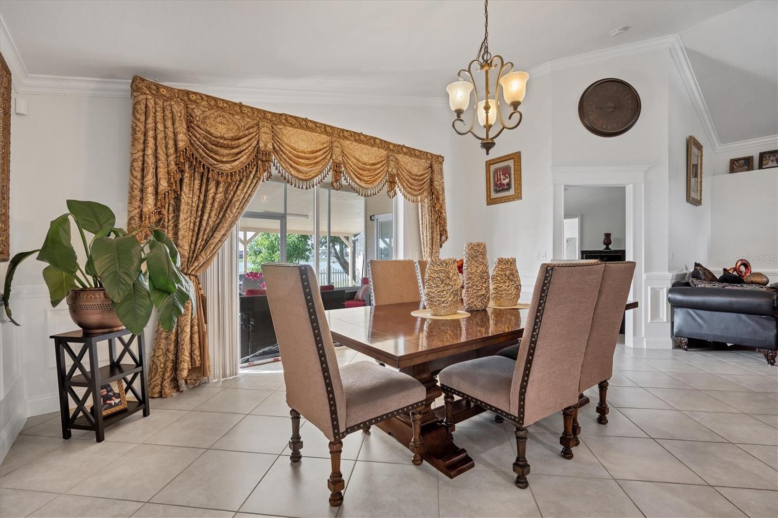 Image 15 of 37 For 8117 Tar Hollow Drive