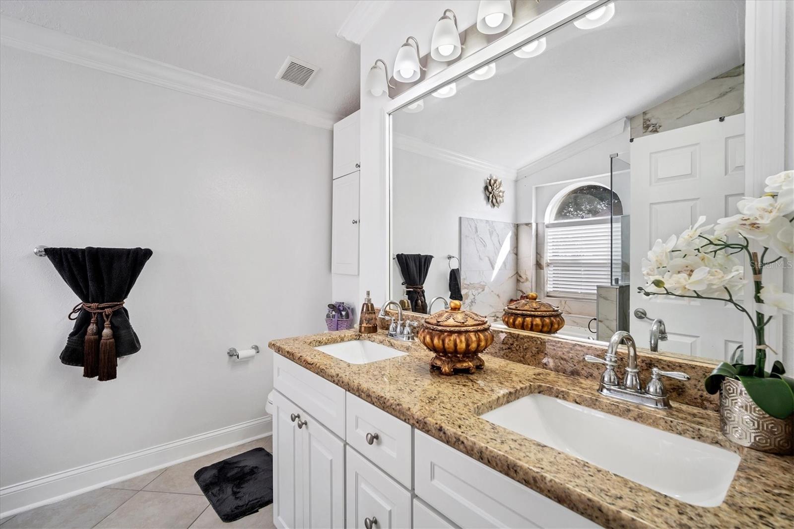 Image 18 of 37 For 8117 Tar Hollow Drive