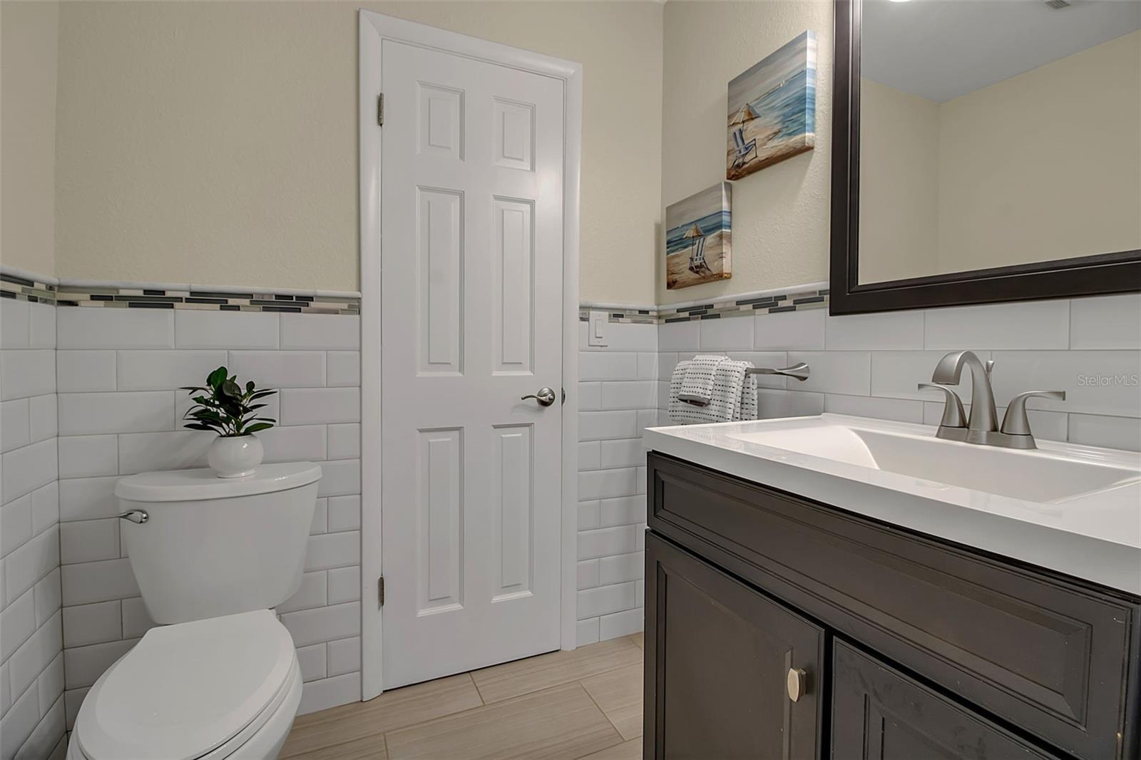 Image 34 of 56 For 318 Nassau Street N