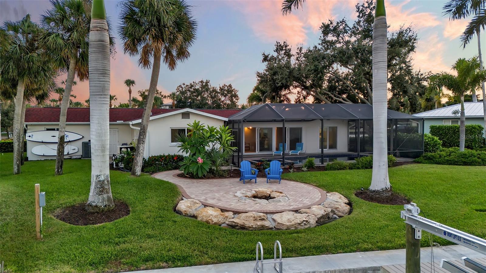 Image 37 of 56 For 318 Nassau Street N