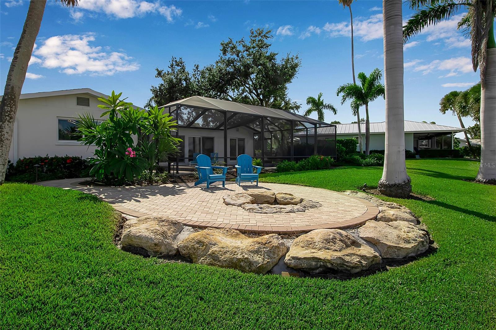 Image 49 of 56 For 318 Nassau Street N