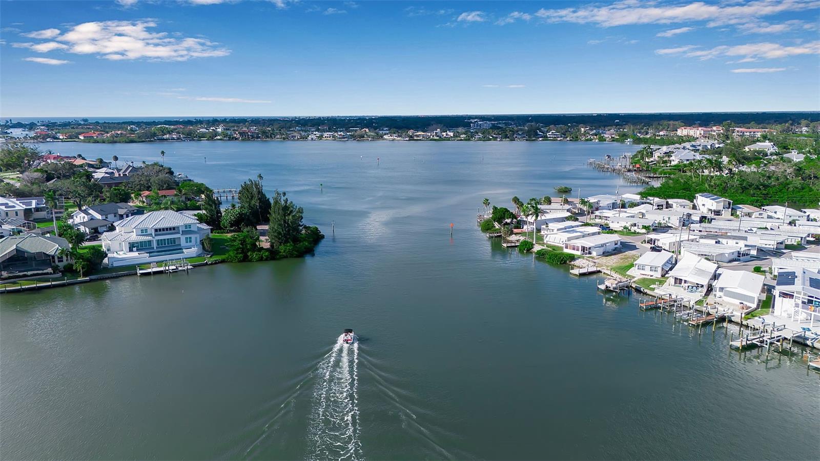 Image 51 of 56 For 318 Nassau Street N