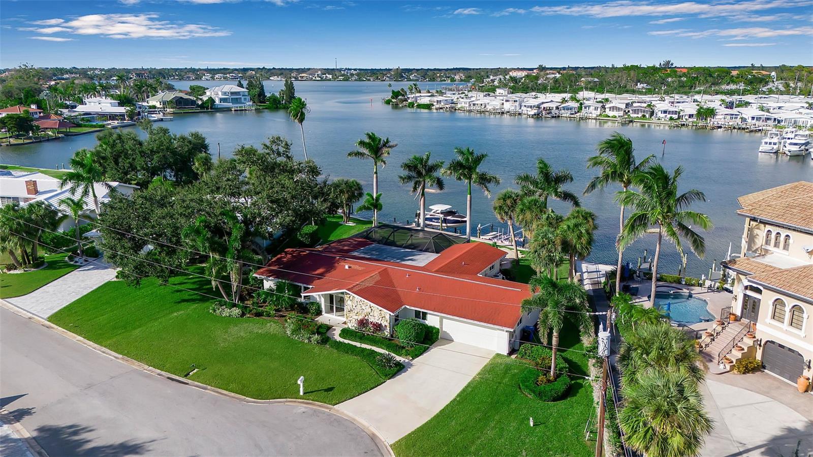 Image 54 of 56 For 318 Nassau Street N