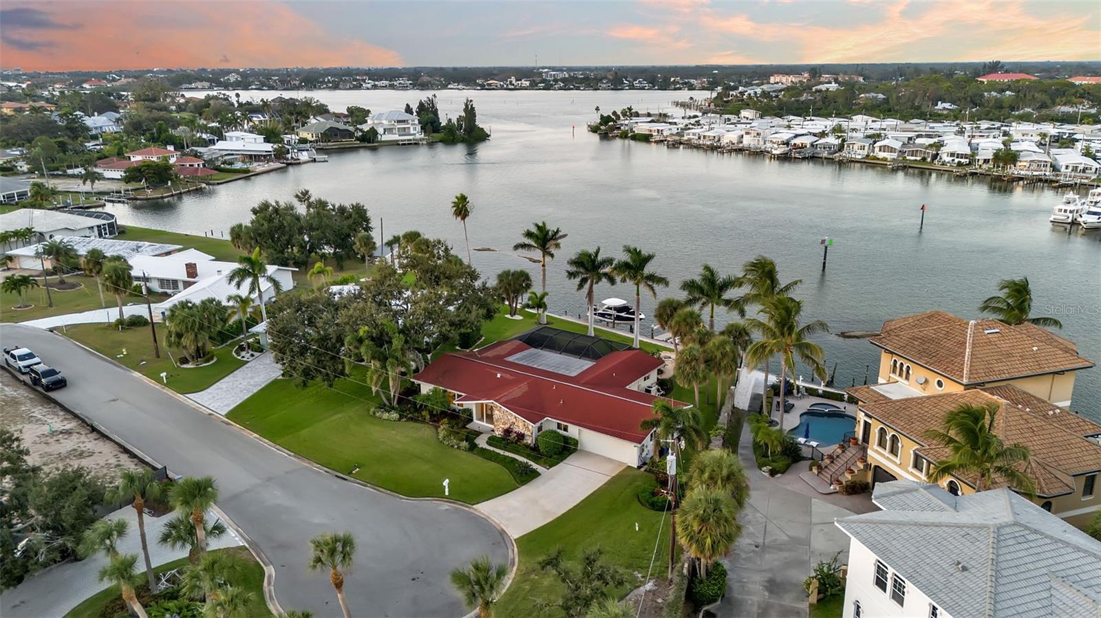 Image 56 of 56 For 318 Nassau Street N