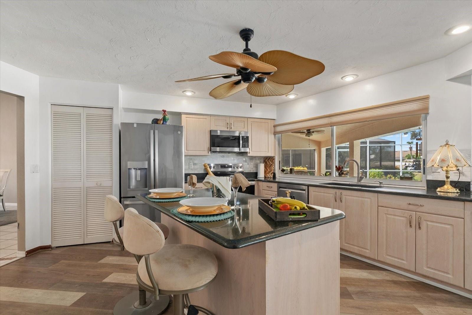 Image 22 of 71 For 6423 Drewrys Bluff