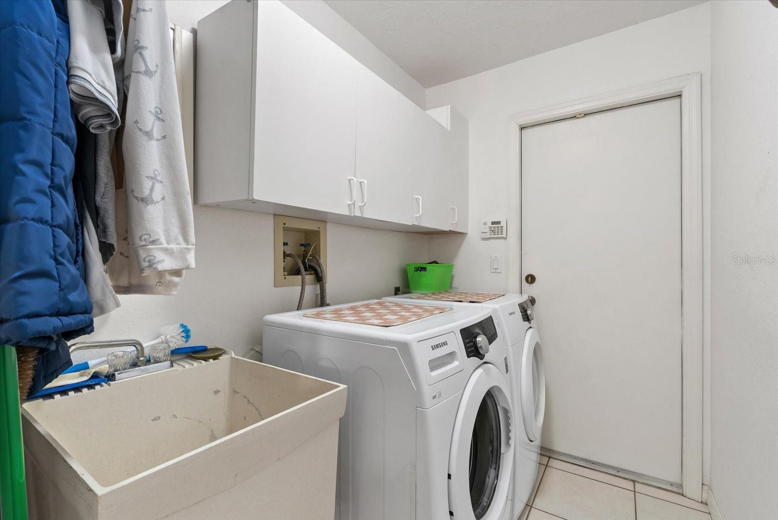 Image 35 of 71 For 6423 Drewrys Bluff