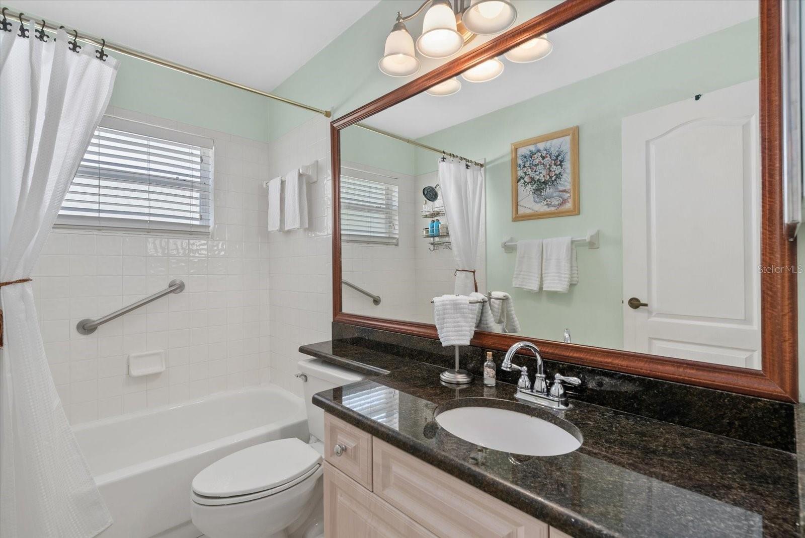 Image 37 of 71 For 6423 Drewrys Bluff